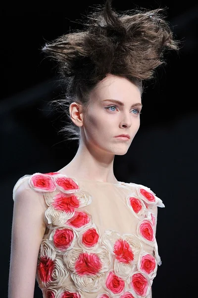 Look 64